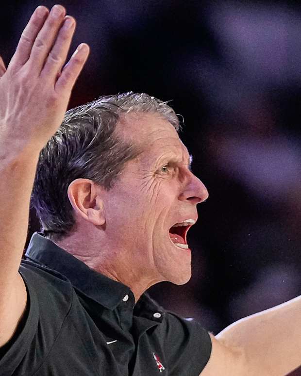 Razorbacks coach Eric Musselman on sidelines at Georgia
